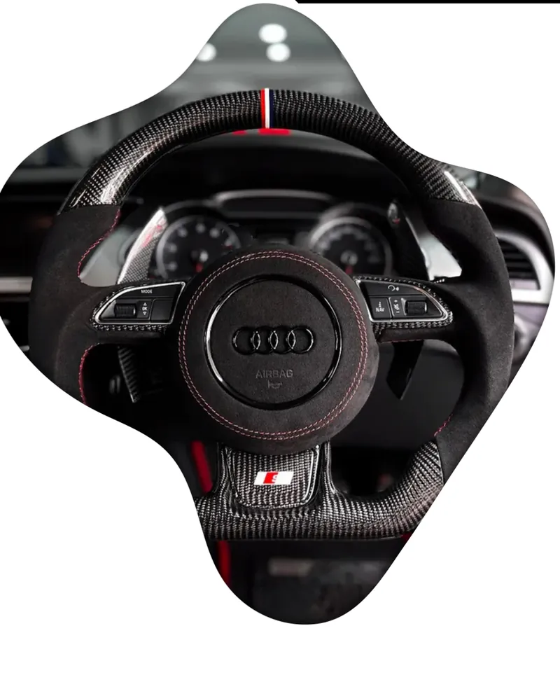 Volante Audi con bolsa de aire forrada en gamuza y costura roja